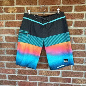Quiksilver Trunks Boardshorts  * Size 30 * Blue Pink Orange